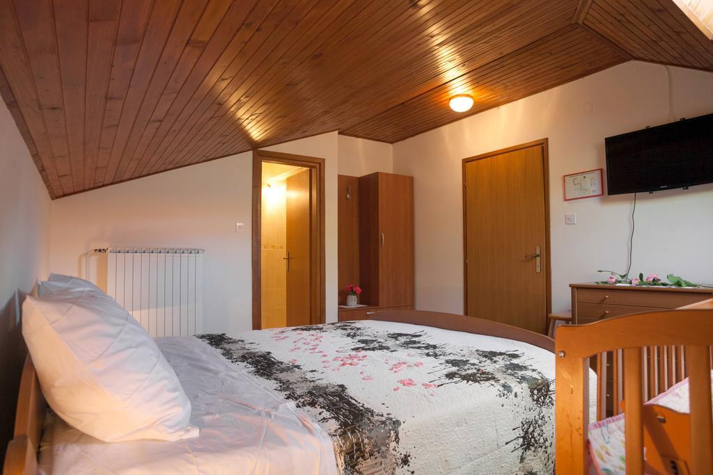 Janezinovi House Pensionat Ratecevo Brdo Exteriör bild